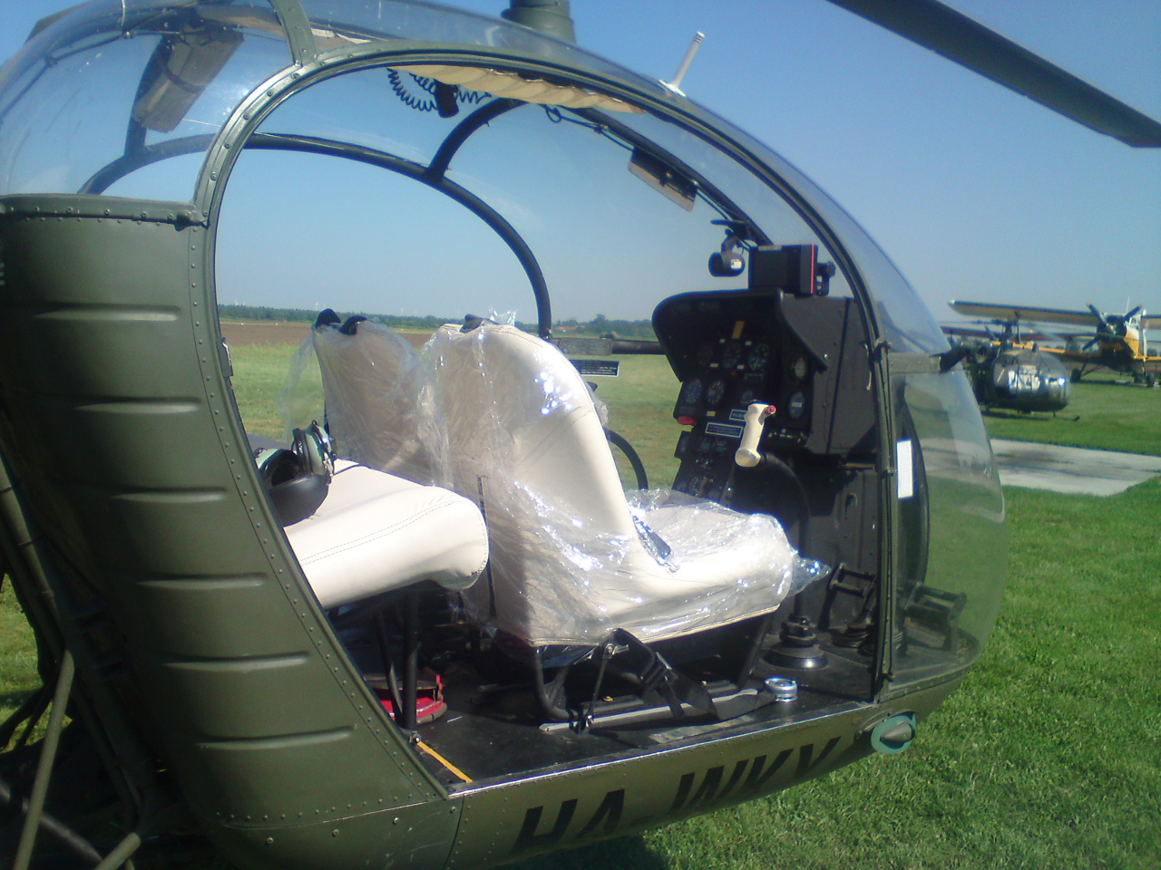 Helicopter flight training and sales in Shoreham, Sussex, UK